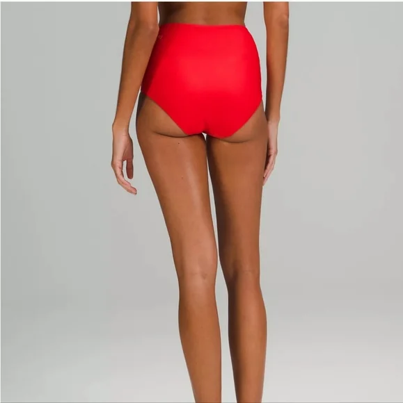 Lululemon Waterside High Waist Medium Bottom Size XL True Red NEW - Picture 2 of 7